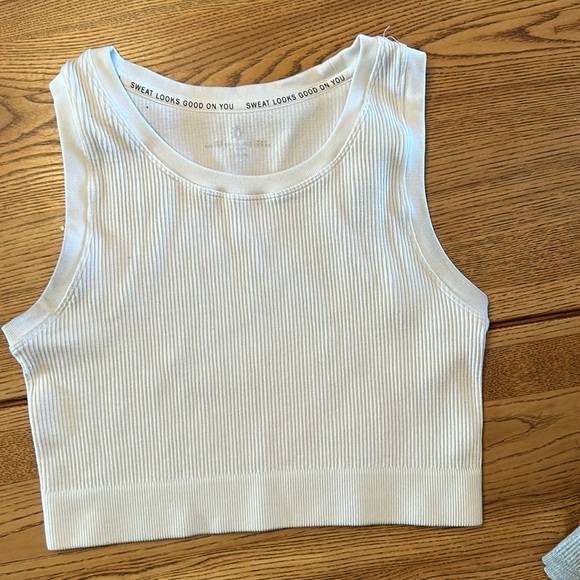 Aerie, offline bra/crop top. - Picture 1 of 4